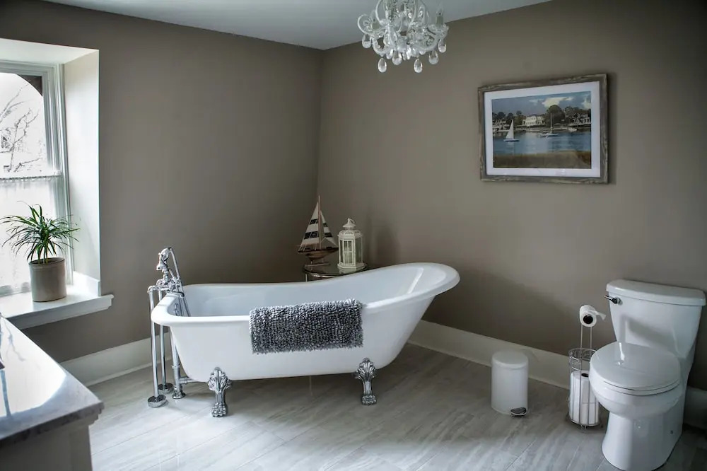 Maplehurst Manor Bed and Breakfast