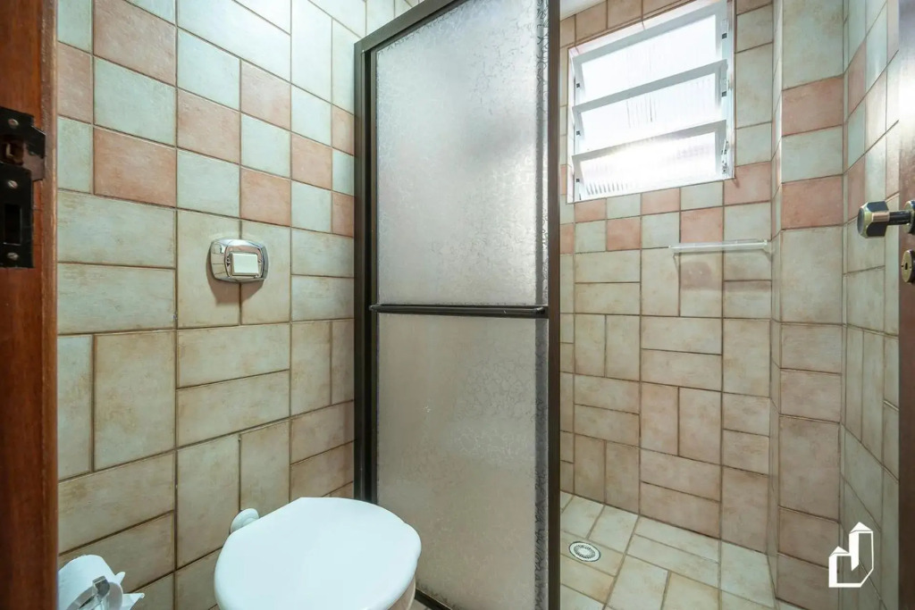 Apartamento com 02 dormitórios
