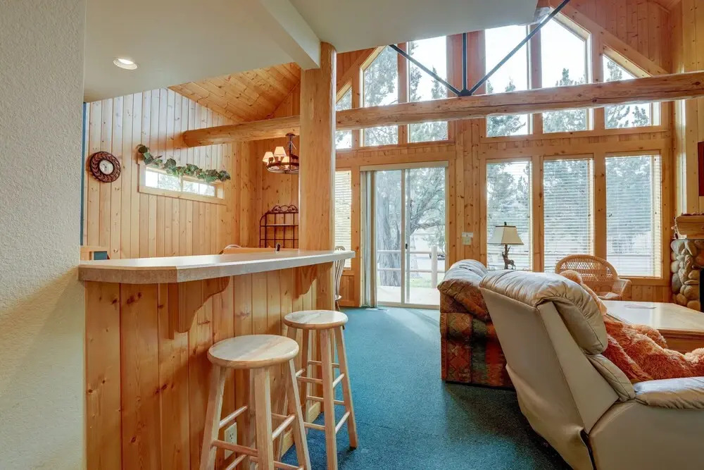 Forest Ridge 2 Bedroom Home by RedAwning