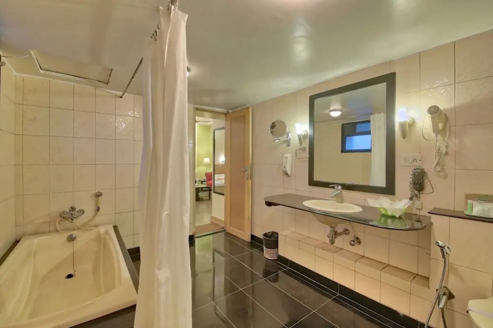 World Choice Vishwaratna Prestige Hotel