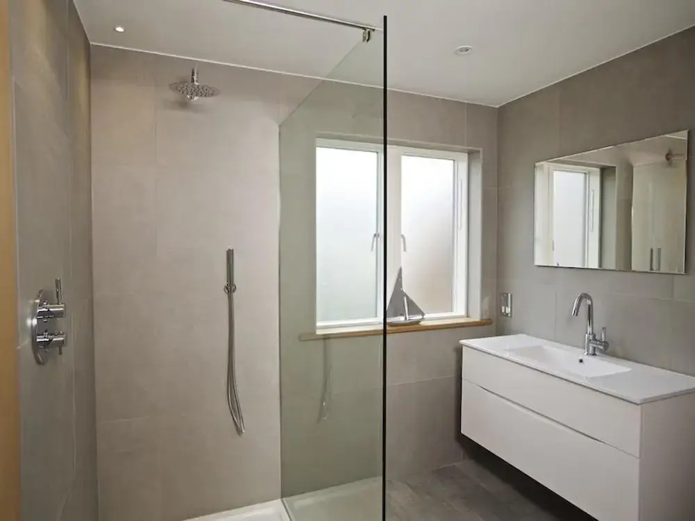 3 The Drive, Hillfield Village