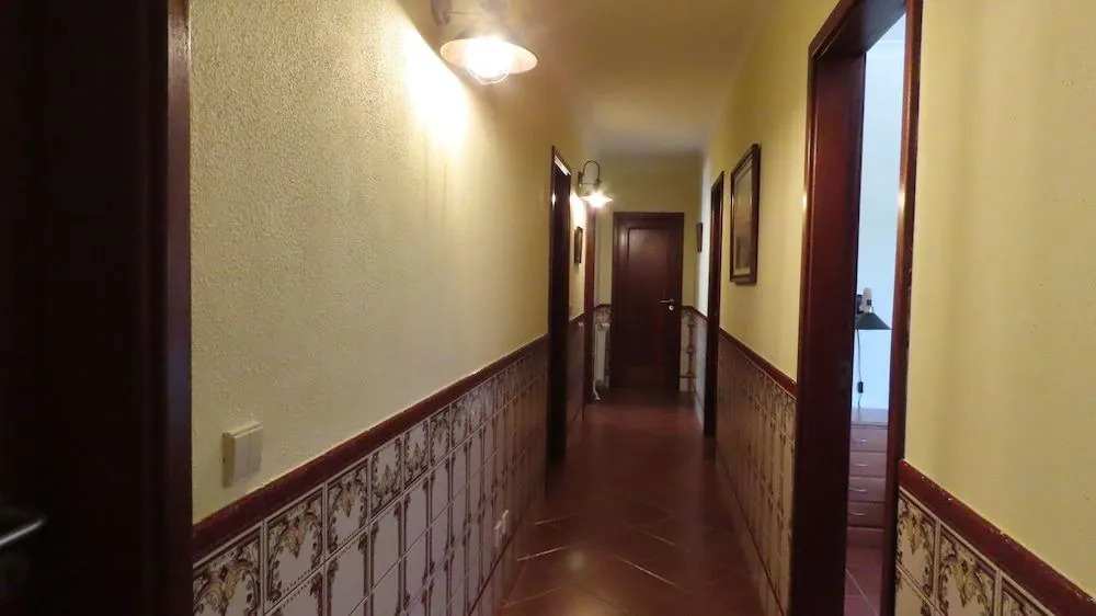 Lovely 3-bed House in Queimada Ideal for Families