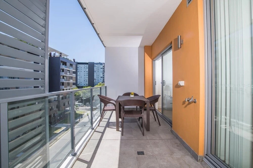 Perfect Accessible 1bed1bath Wolli Creek APT