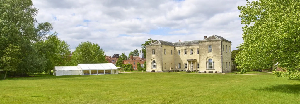 Hitchin Priory Hotel