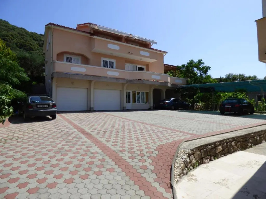 Haus Maro