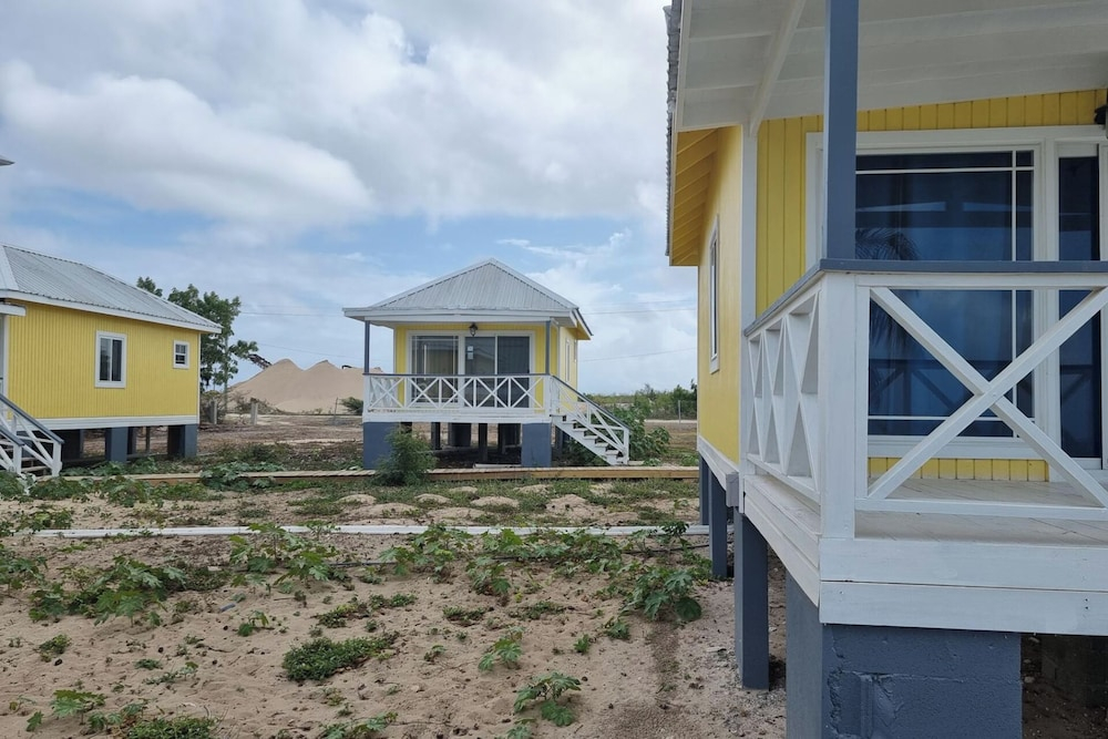 Comfortable 1-Bed Cottage in Codrington Barbuda