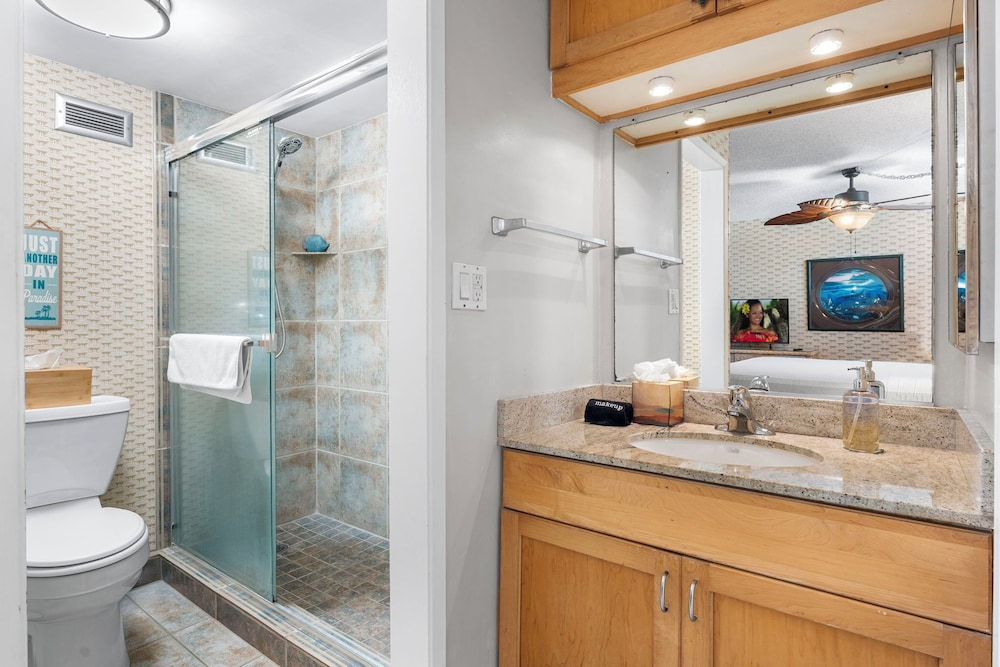 Ocean Front - Fantastic Location - Walk To Kona Town - Vrkcv