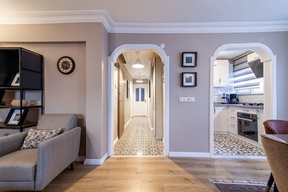 Modern Flat Close to Istiklal Street With Balcony