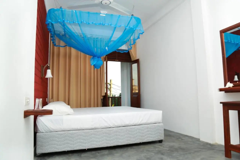 Four season Guest house