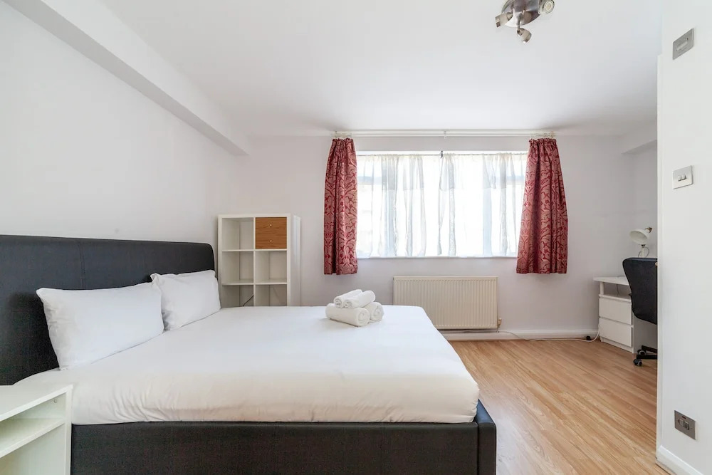 Central And Stylish Flat Regent's Park