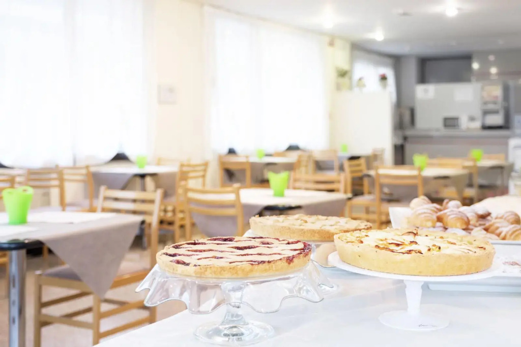 Hotel Junior by OasiGroup Hotels