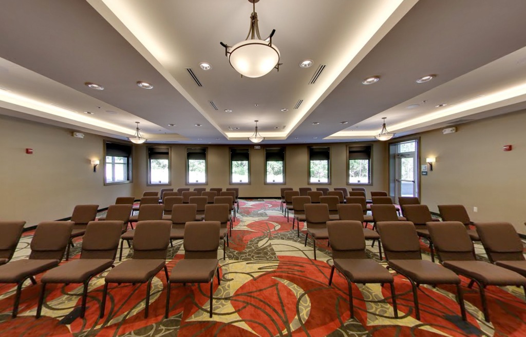 Holiday Inn Express & Suites Plymouth - Ann Arbor Area by IHG