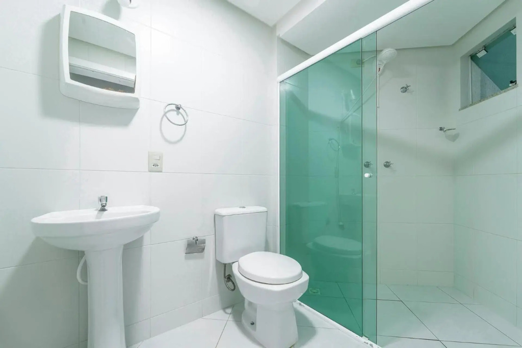 Apartamento 2 dormitórios no centro de Bombinhas