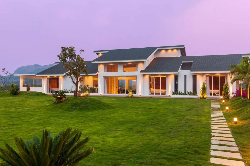 StayVistas Villa 107 at Canary Farms - Pure Veg with Huge Lawn, Pool and Home Theatre