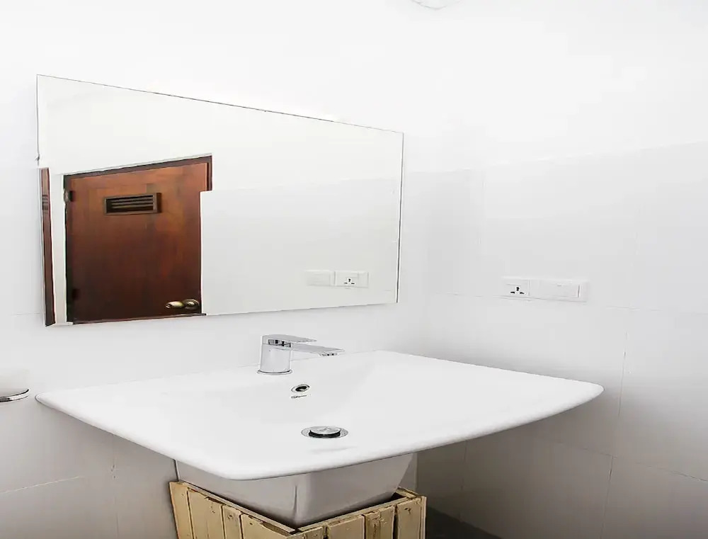 OYO 300 Sinha Hotel