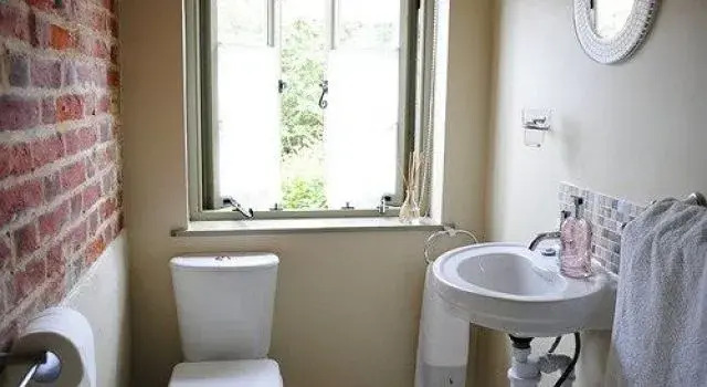 Little House B and B