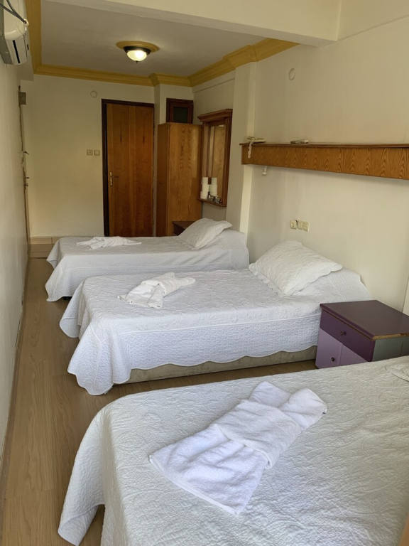 Yuksel Hotel