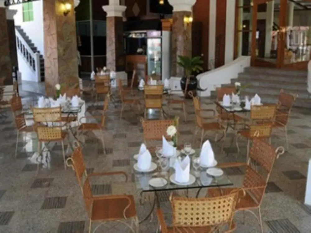 Royal Reward Resort
