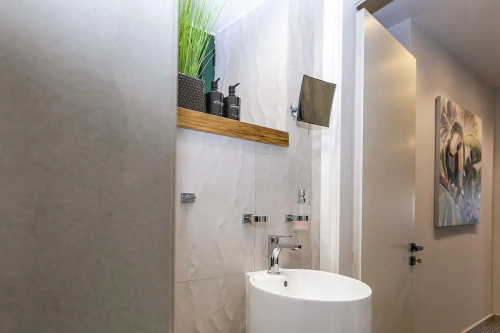 Dirapera Port Suite
