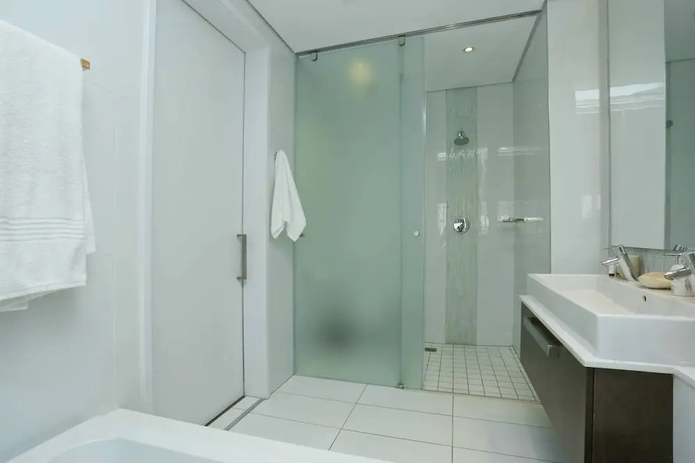 Sandton Skye Unit 702