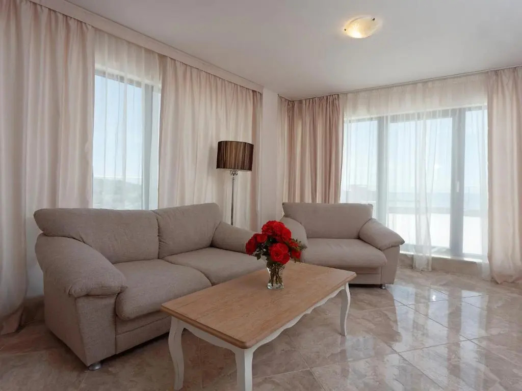 Antik Apartments
