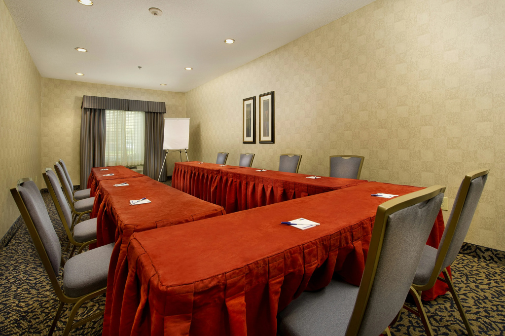 Holiday Inn Express & Suites San Antonio West Sea World Area by IHG