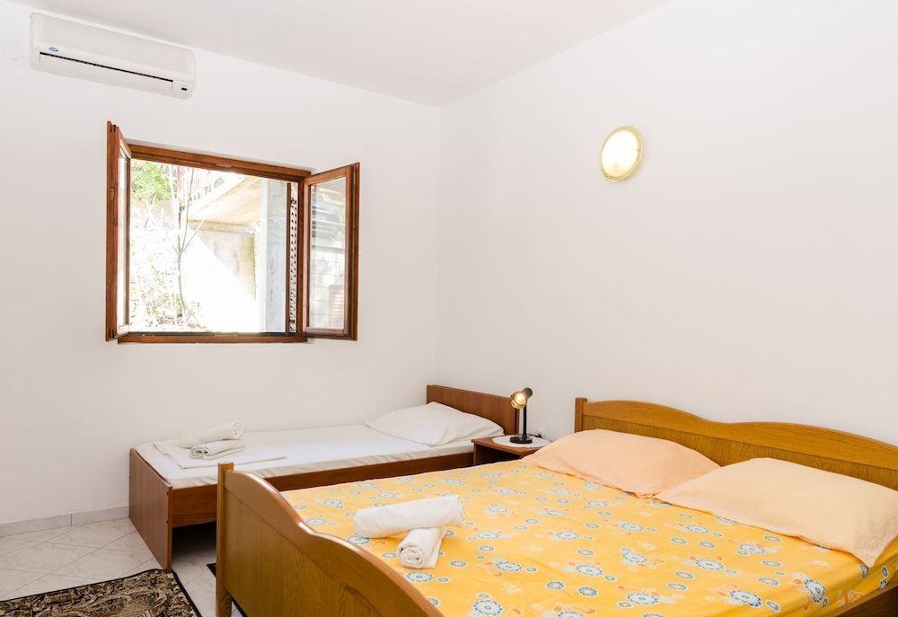 Guest House Sobra