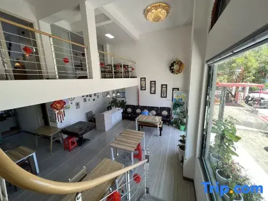 Beihai Sanheyuan Homestay (Yintan Branch)