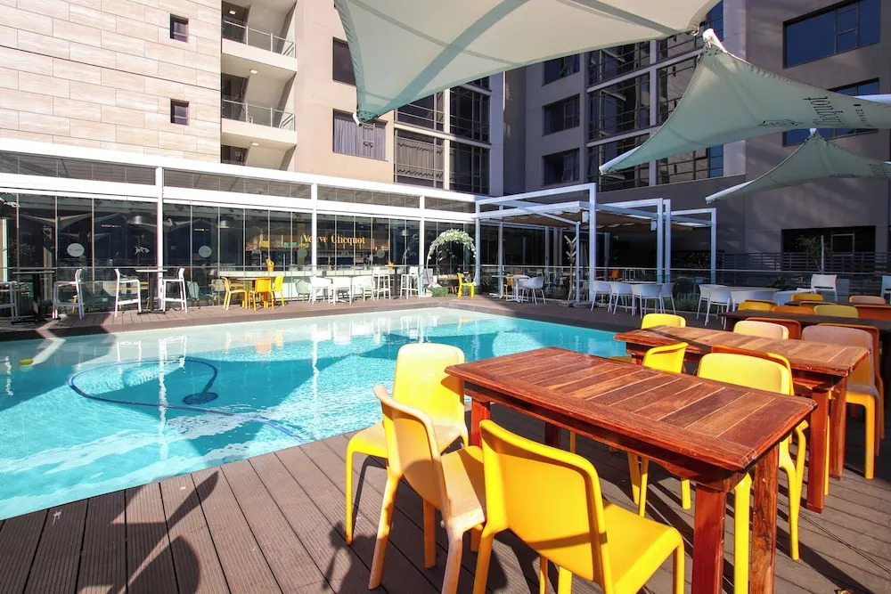 Sandton Smart Apartment Thirty-One