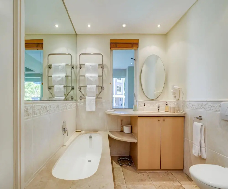 Beautiful Apartment at the Waterfront Marina Altmore 001