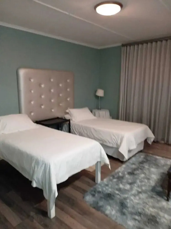 Beautiful House Fully up for Rental