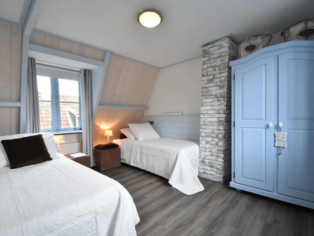 Comfy Holiday Home with Fenced Courtyard in Edam near Center