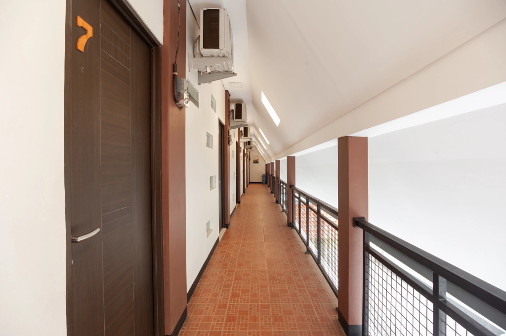 Urbanview Hotel Amarilis Sentul Bogor by RedDoorz