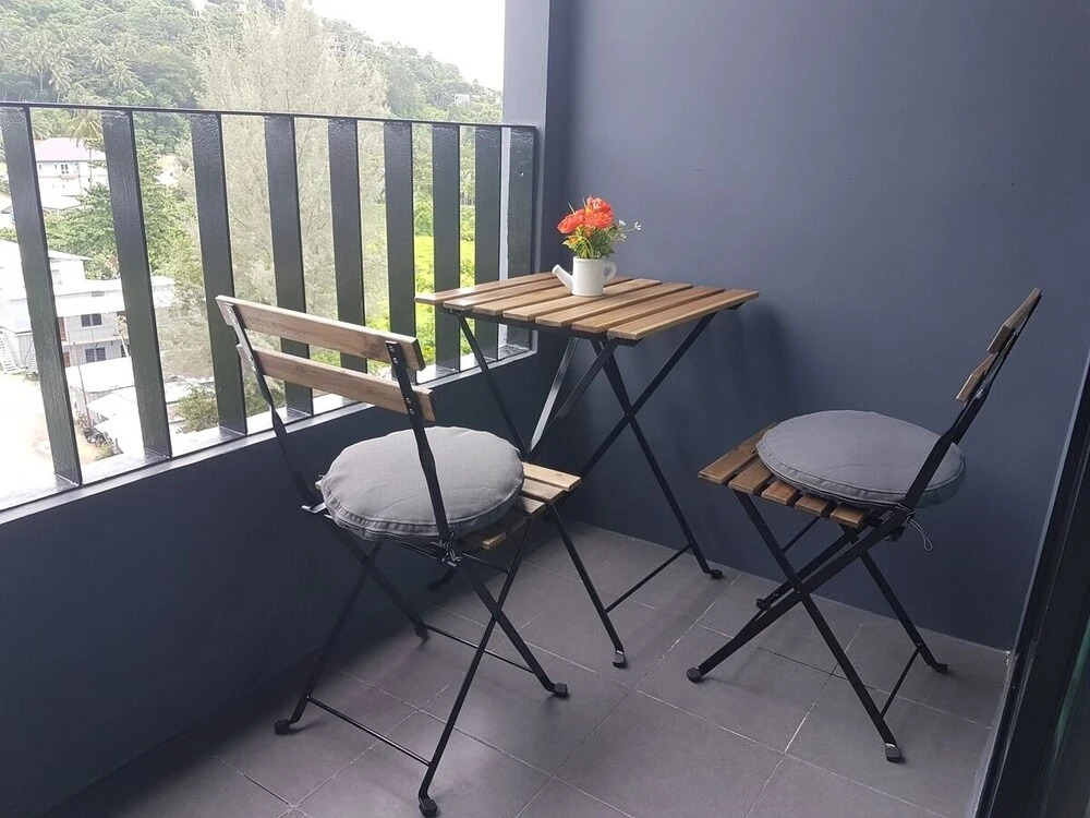Ideal 1 Bed Apartment at Surin Beach