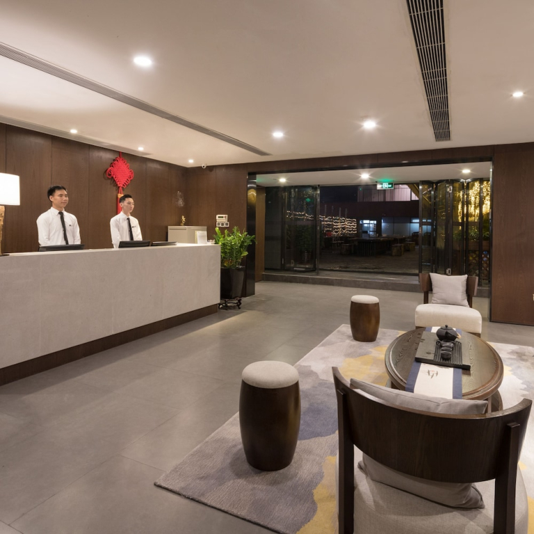 Huali Hotel