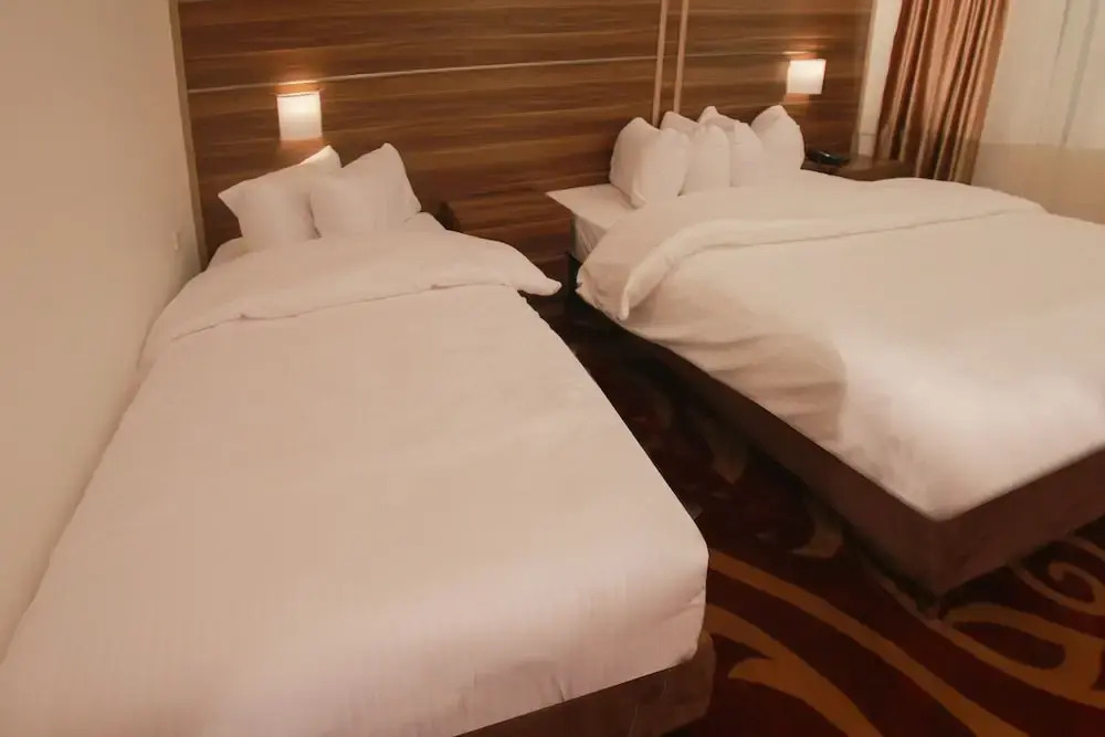 Nairoukh Hotel