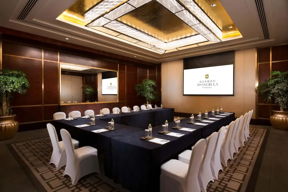 Atour Hotel Nanjing Xinjiekou Deji Plaza