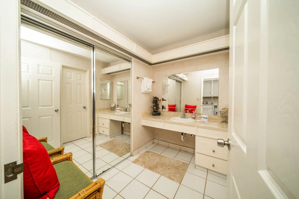 Eldorado J111 Studio Bedroom Condo