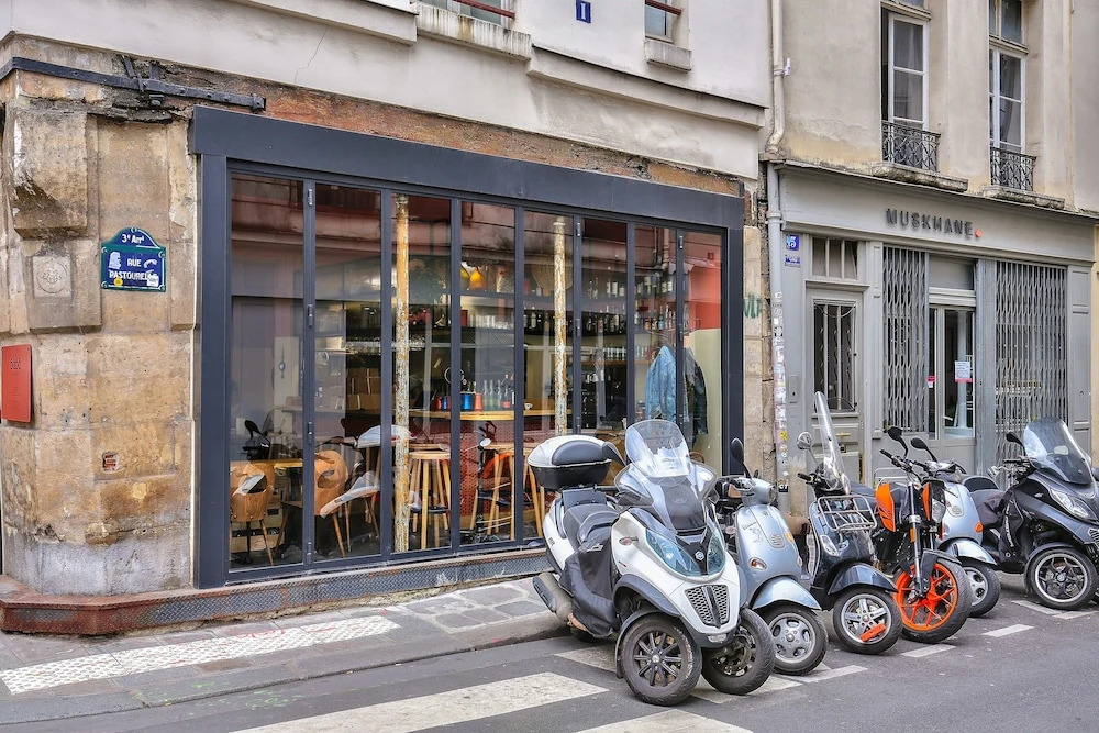 83 - Classy Apartment Paris Le Marais