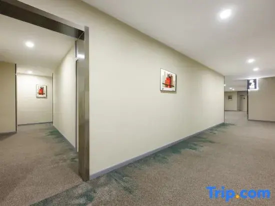 Ease Hotel (Jinzhong Taigu Second People's Hospital)