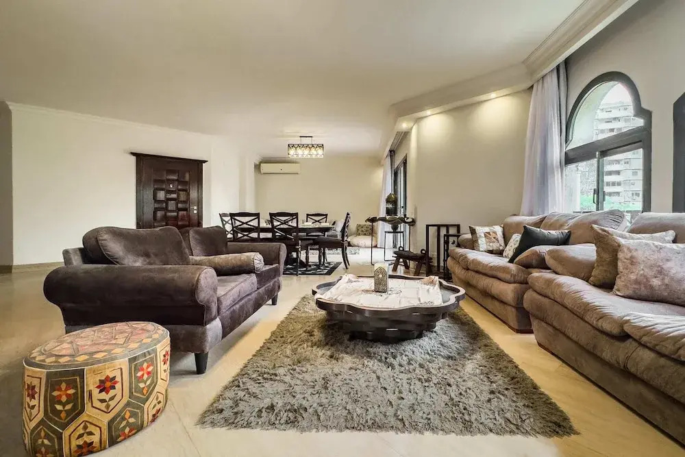 Xuru Stays I The Luxe Loft 2bdr Apt. @ Maadi