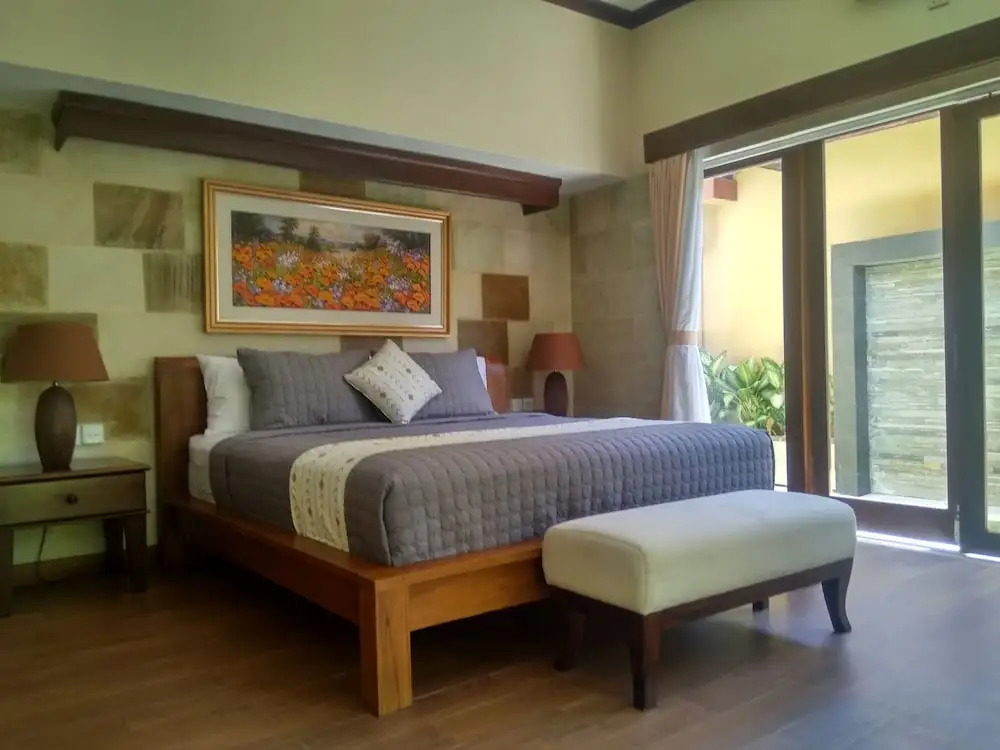 Mahe Garden Kuta Villas