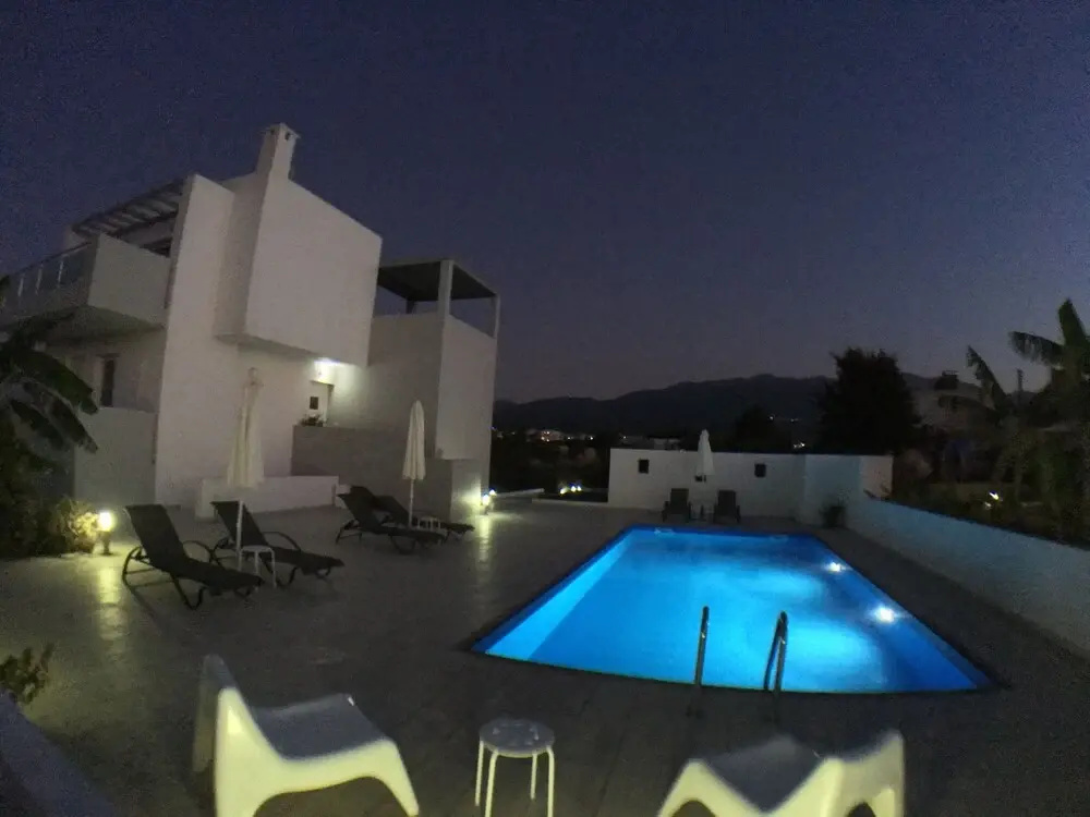 Xenos Villa 3 - Luxury Villa With Private Pool Near The Sea