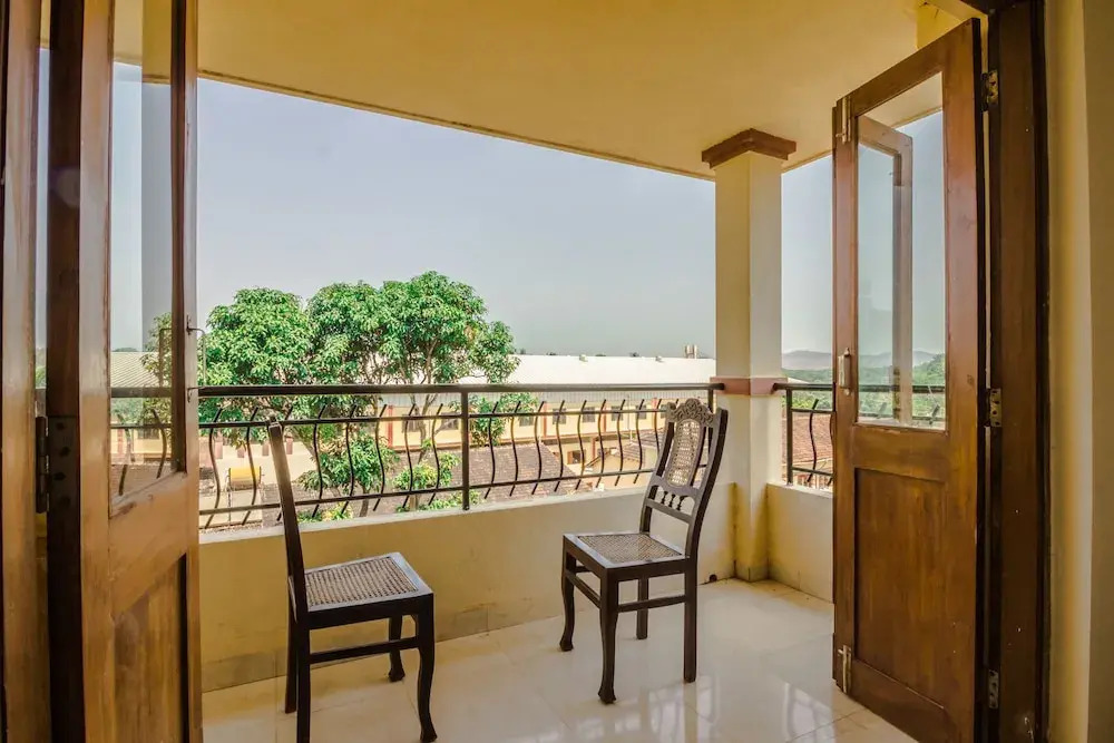 OYO 19390 Home Elegant 2bhk Aldona