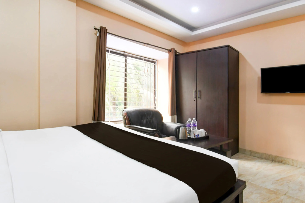 Super Hotel O New Alipore