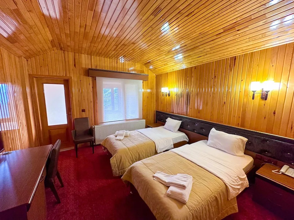 Lahza Hills Resort