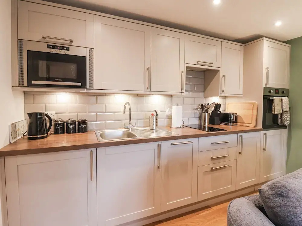 The Farmhouse Kitchen