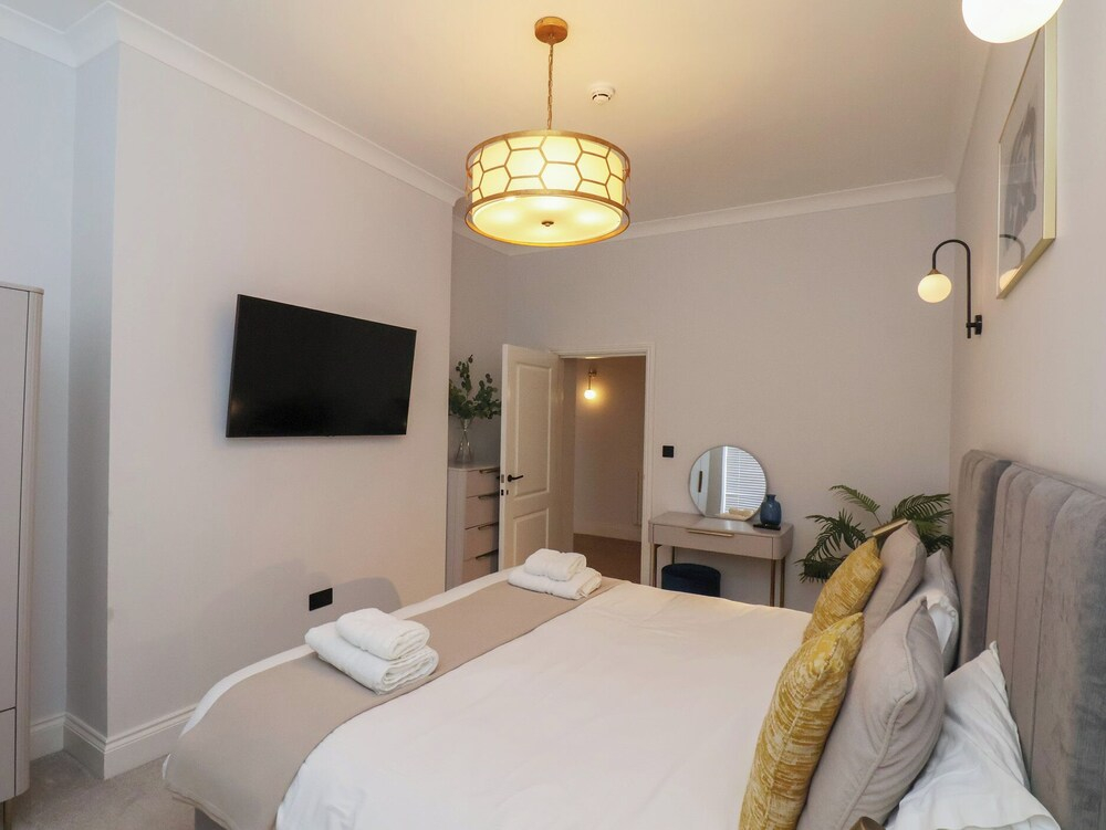 The Salisbury Apartment 301