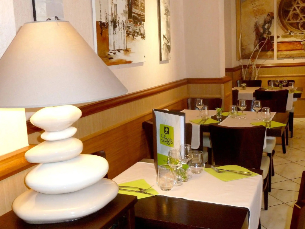 Logis Hôtel Restaurant du Midi - Rodez Centre
