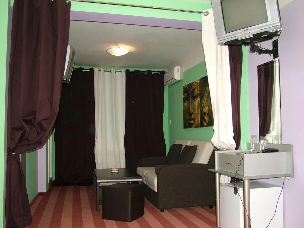 Hotel Color